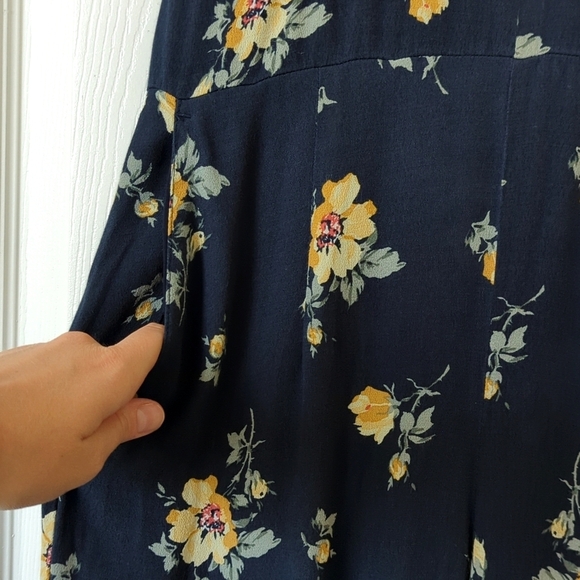 Abercrombie & Fitch Floral Tied Back Cropped Straight Wide Leg Jumpsuit Navy M - Picture 8 of 15